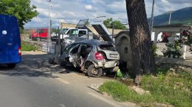 Трагедия на пътя Сопот - Карлово: 18-годишен загина след челен удар в насрещното