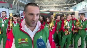 Българските шампиони по киокушин се завърнаха с отличията