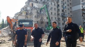 Зеленски настоя НАТО да вземе твърди решения срещу Русия