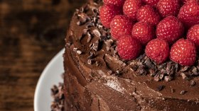 Рецепта за шоколадова торта без захар и печене