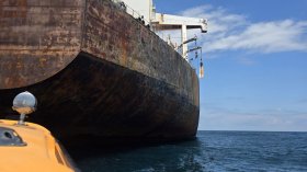 Не откриха замърсяване след сигналите за мазут в Бургаския залив