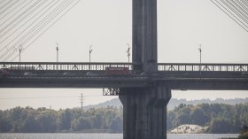 Кличко: Русия удари мост в Киев и спря градския транспорт