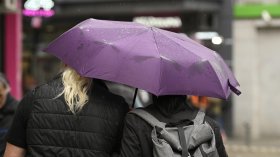 Валежи и гръмотевични бури в събота: НИМХ обяви жълт код за шест области