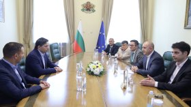 Радев: България не трябва да изостава в динамично развиващия се технологичен свят