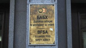 Без контрол и етикети: Иззеха огромно количество храна в Хасково