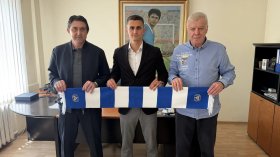 Георги Костадинов спира с футбола, става директор в "Левски"