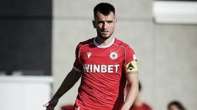 ЦСКА се раздели с Адриан Лапеня