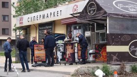 Нападението с нож във Варна: Жената е с опасност за живота, мъжът е в тежко състояние