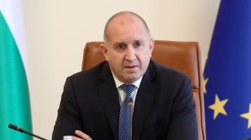 Радев: Час по-скоро трябва да се сложи край на войната в Украйна