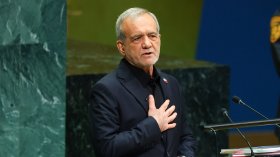 Президентът на Иран към Тръмп: Никога няма да преклоним глава