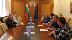 МЗХ слага таван на заплатите на шефовете в държавните гори