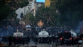 Хиляди младежи протестираха в Албания срещу корупцията и безработицата