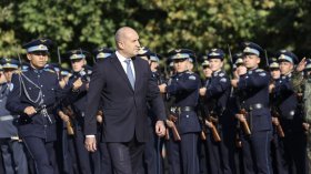 Радев: ВВС да се адаптират към новите технологии, дроновете и AI