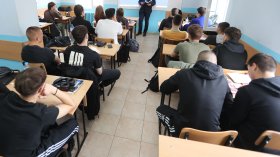 Оценка за дисциплина на учениците - добрите деца да бъдат поощрявани