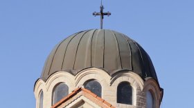 Откраднаха пари от кутия за дарения в параклис край Дупница