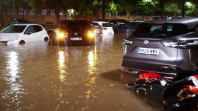 Барселона и Валенсия са под вода: Човек загина, летища бяха затворени (+ВИДЕО)