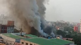 10-ма души загинаха при пожар в курорт в Бангладеш (ВИДЕО)