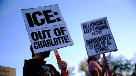 Масови арести па време на акция срещу депортирането в САЩ