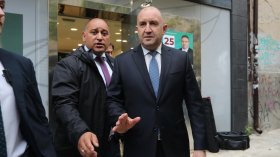 Множество жалби срещу Радев за агитация за Йотова, премиерът оправда призива си
