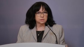 Петкова: Бюджет 2026 г. ни дава възможност да влезем достойно в Еврозоната