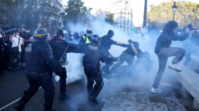 Родители за протестите във Франция: Образователната система се нуждае от голяма промяна
