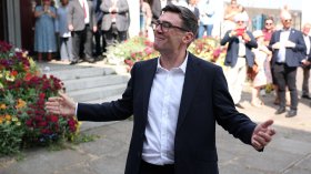 Анди Бърнам официално става премиер на Великобритания