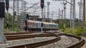 Теч на газ от цистерна на гарата в Карлово спря влака София - Бургас