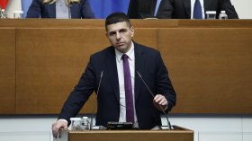 Опозицията в НС поиска компенсации заради горивата: "Очаква се инфлационен шок"