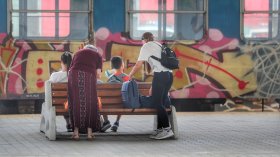 Свлачище и авария спряха влаковете между Царева ливада и Трявна