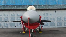 Вторите осем изтребителя F-16 за България се забавят до 2030 г.