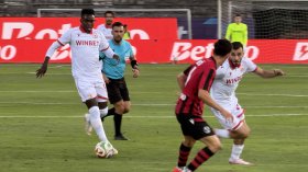 ЦСКА победи с 2:0 софийския "Локомотив" и спести сили за пловдивския