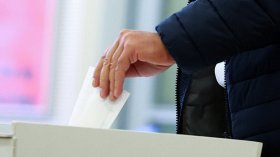 Германия гласува под сянката на крайната десница: Съдбоносен тест за Мерц в Берлин и Мекленбург-Предна Померания