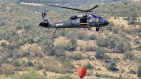 Парапланерист падна край връх Голям Кадемлия, военен хеликоптер го издирва