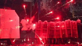 Еди Рама отказва да подаде оставка, въпреки че протестите в Албания ескалират непрекъснато