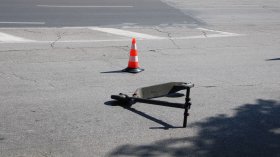 Две деца са в болница след сблъсък на тротинетка и кола в Разград