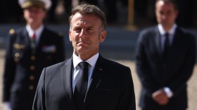 Макрон почете френските герои от Втората световна война в "Мон Валериен" (СНИМКИ)