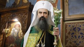 Патриарх Даниил призова да подражаваме на живота и вярата на Свети Николай 