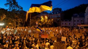 Протести в Киев: Федоров атакува Сирски, Зеленски обеща нови решения