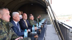 Радев: Дроновете вече доминират напълно бойното поле