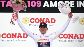 Французинът Пол Мание триумфира в първия етап на Giro d'Italia