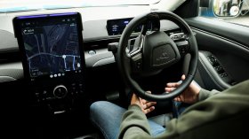 Кога автомобилите ще поемат контрола върху шофирането?