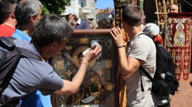 Голямото литийно шествие с Хавайската чудотворна икона в София в СНИМКИ