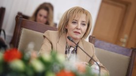 Манолова обяви "табло на срама" за търговците с необосновано високи цени