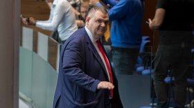 ДПС иска законодателни промени заради "възродителния процес" и пенсия за репресия