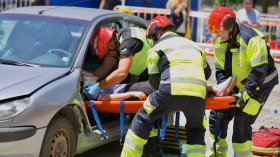 Демонстрация в София в Деня за безопасност по пътищата (СНИМКИ)