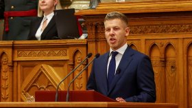 Мадяр положи клетва като премиер на Унгария