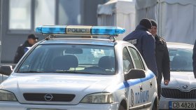 Задържаха 28-годишен в Перник за притежание на порнографски материали с деца