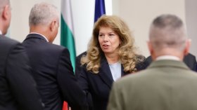 Йотова след КСНС: Пред страната са налице сериозни предизвикателства за критичната инфраструктура