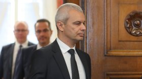 Костадинов внесе яснота относно кандидата на "Възраждане" за президент