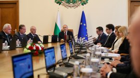 Кабинетът "Радев" решава за позицията ни спрямо санкциите срещу Русия (СНИМКИ)